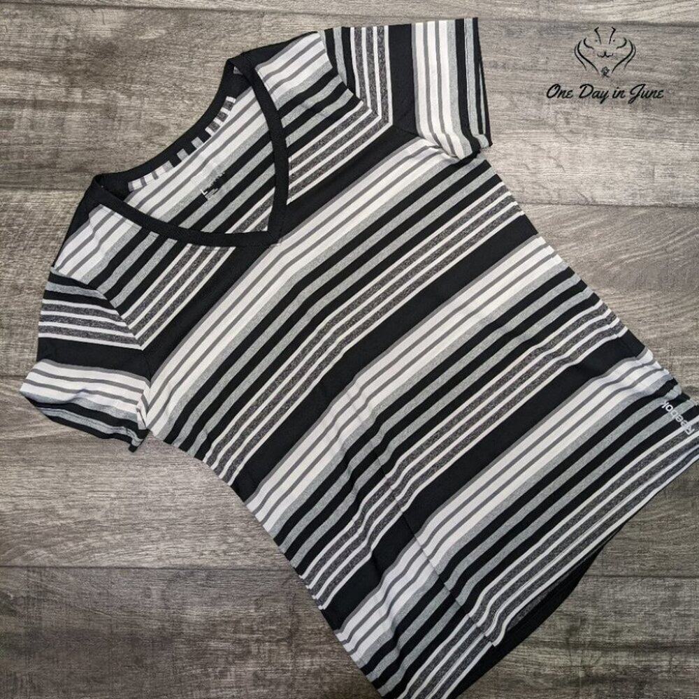 Reebok Striped Short Sleeve T-Shirt Size L